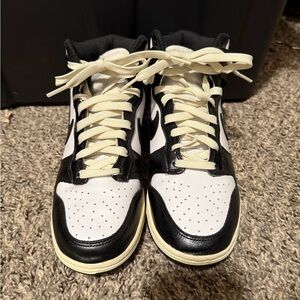 Women’s Nike Dunk High